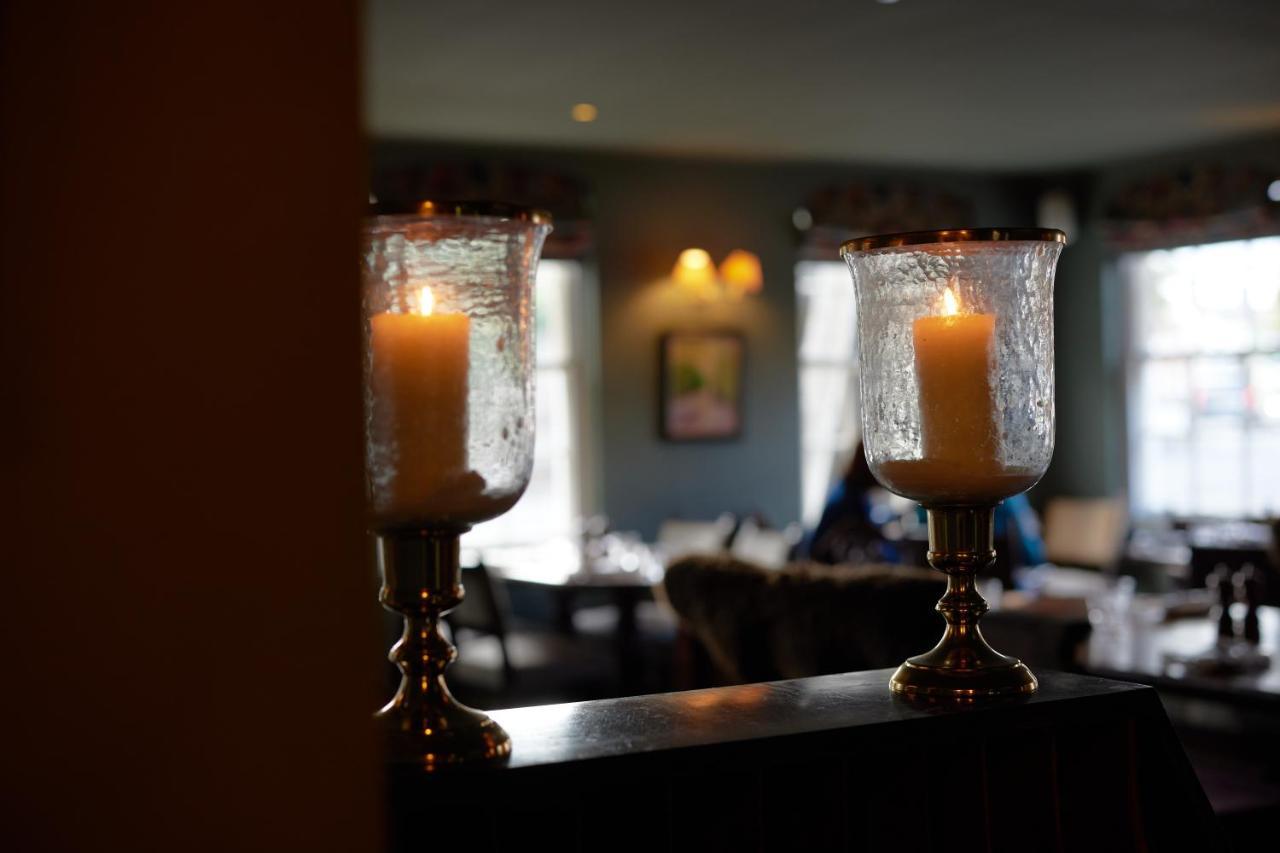 The Pembroke Arms Hotell Wilton  Exteriör bild